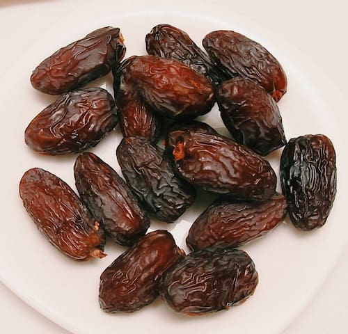 قیمت خرید خرما پیارم با فروش عمده